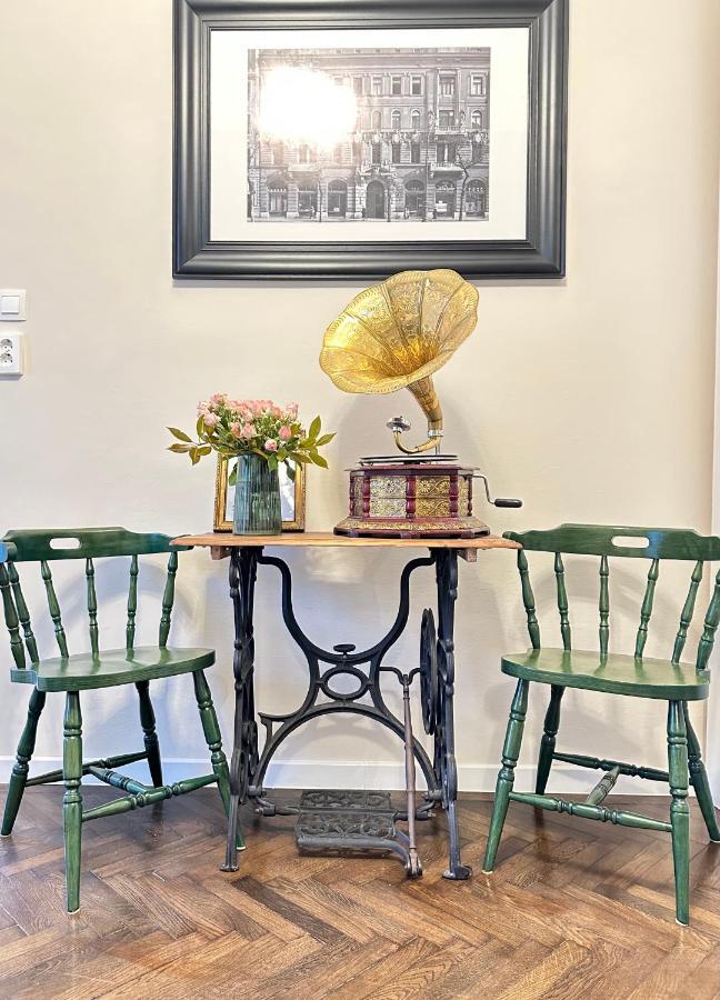 The Spot With Green Chair - Cozy Space Near Danube Будапеща Екстериор снимка